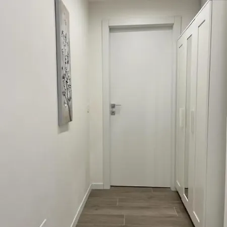 Casa Vitruvio 43 *
